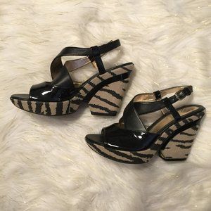 Sofft black patent leather upper with animal print